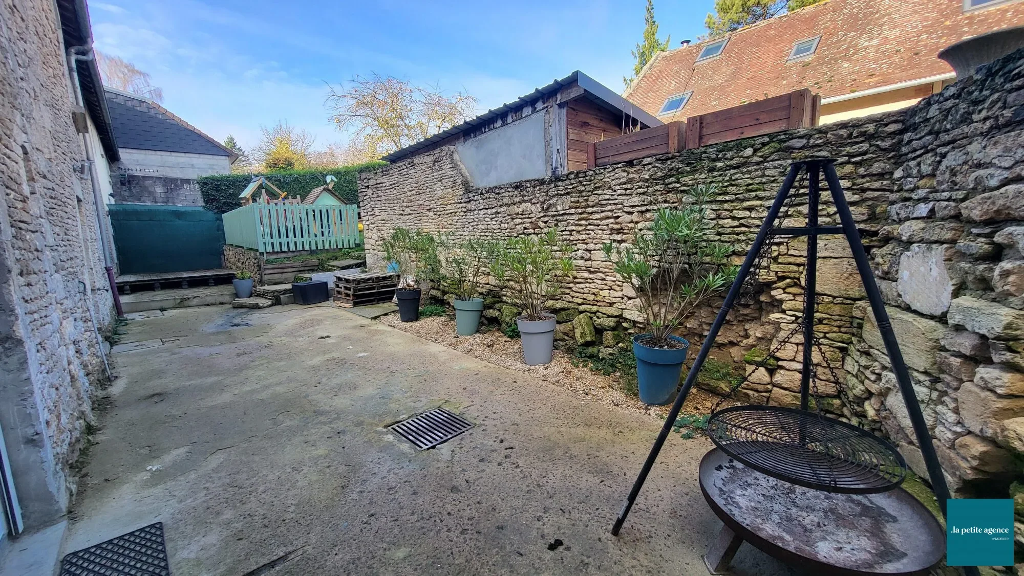 Property photo 2