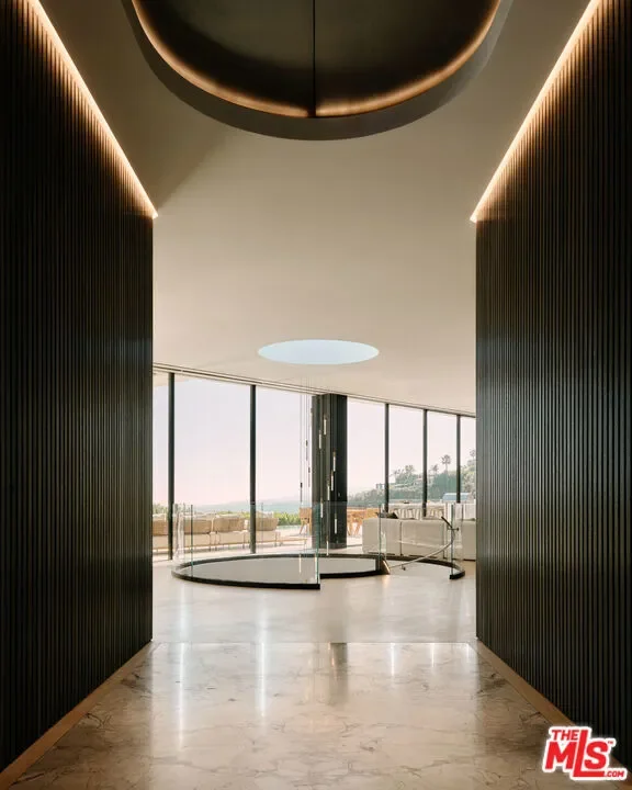 Gallery photo 3