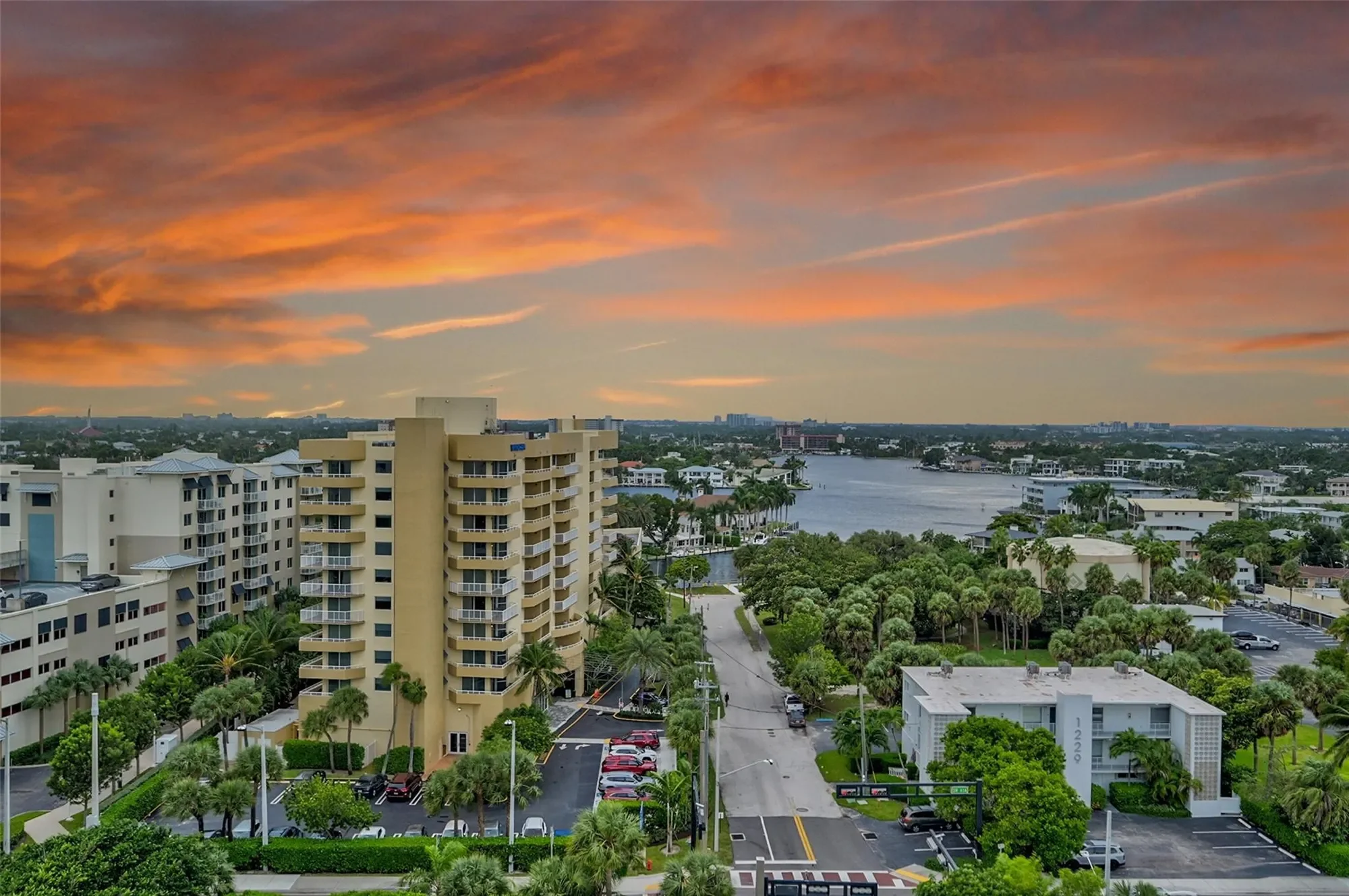 1300 S Ocean Blvd PH5, Hillsboro Beach, Florida, United States. - Photo 37
