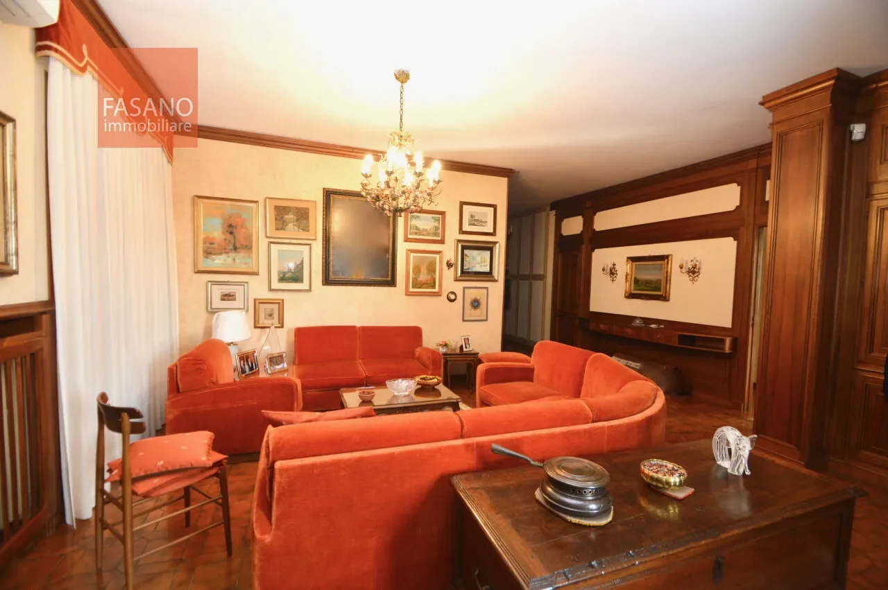 Gallery photo 12