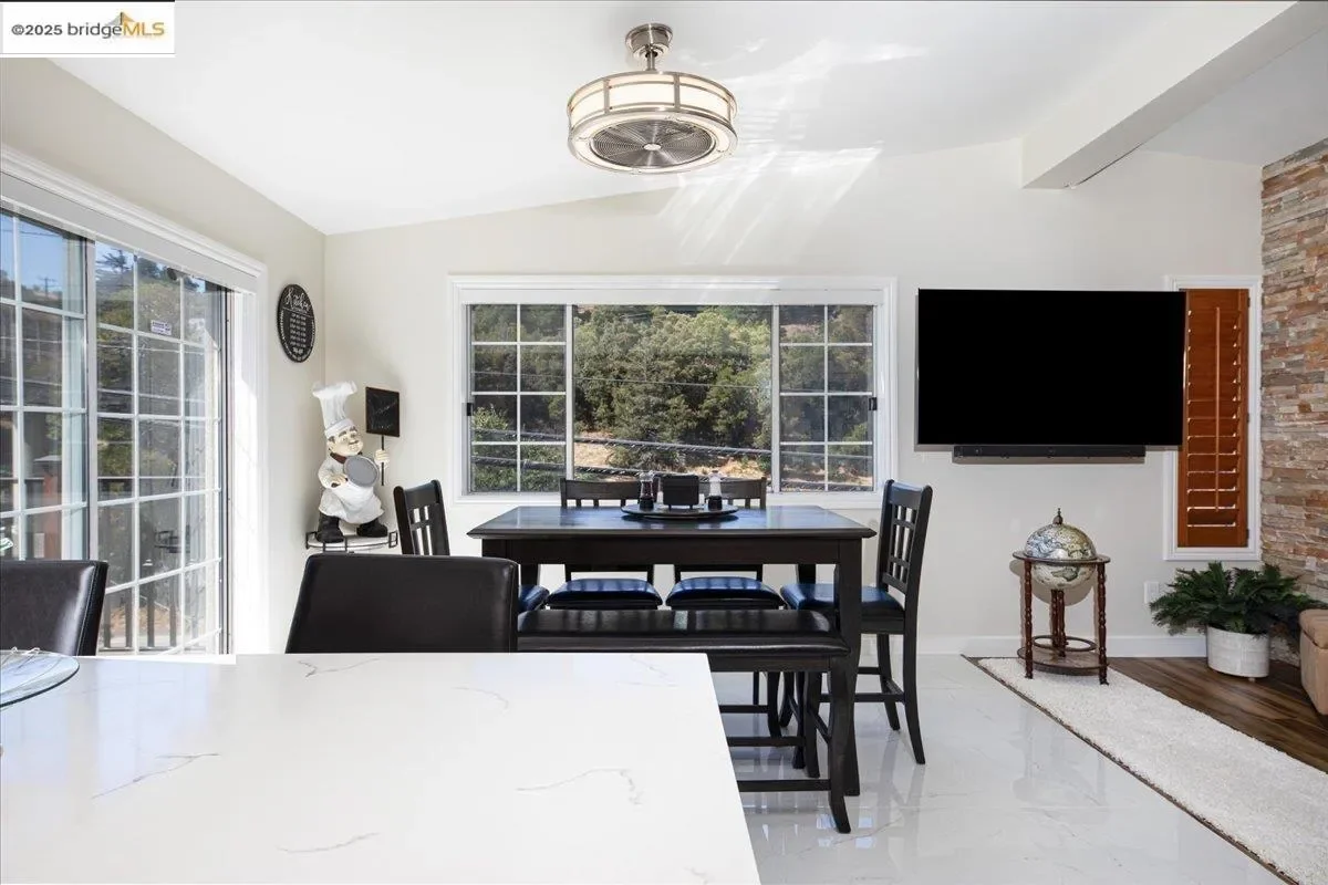 9400 Mountain Blvd, Oakland, California, United States. - Photo 14