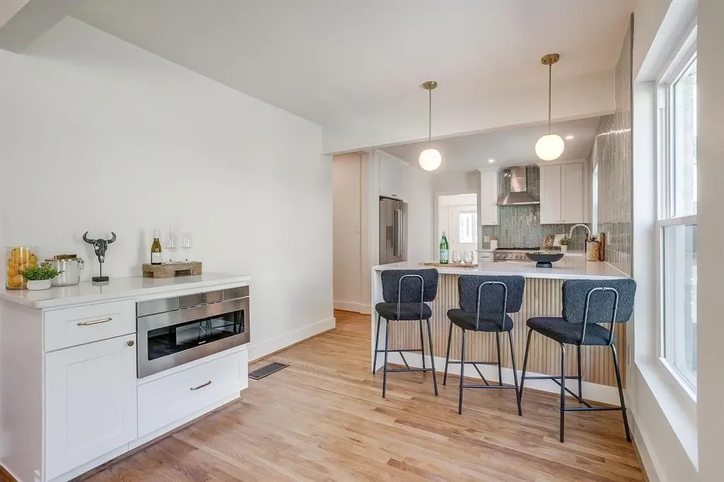 2560 Rogers Avenue, Fort Worth, Texas, United States. - Photo 9