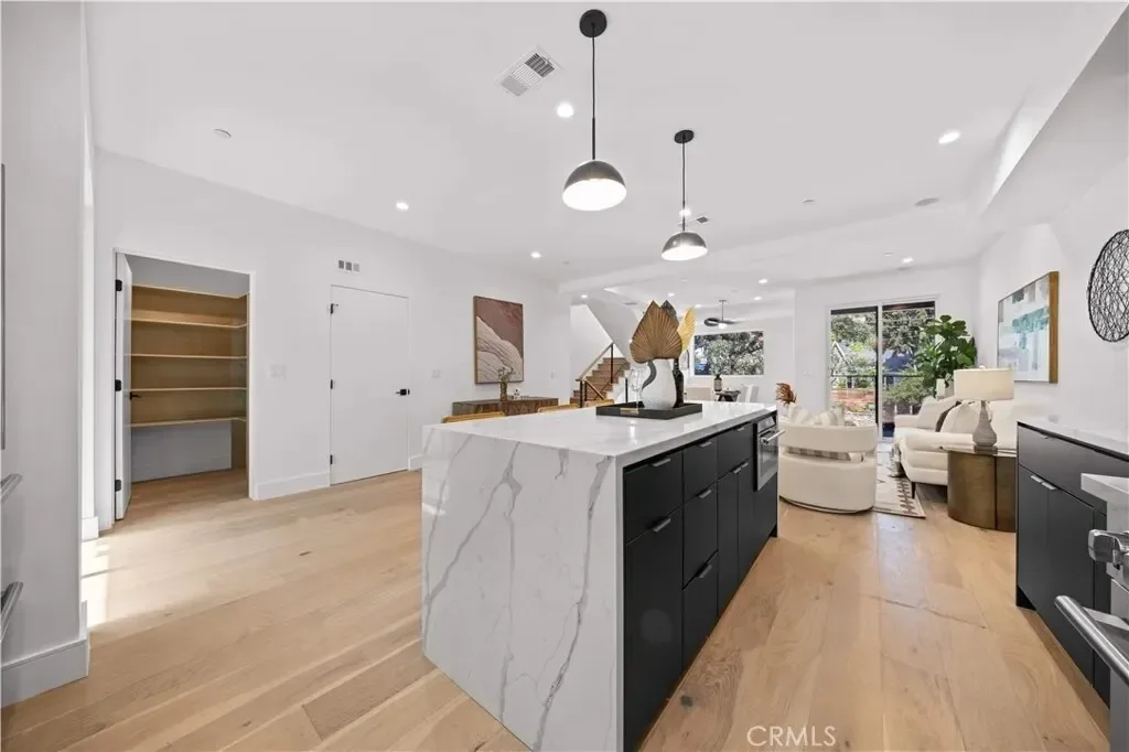 6849 N Figueroa Street, Los Angeles, California, United States. - Photo 32