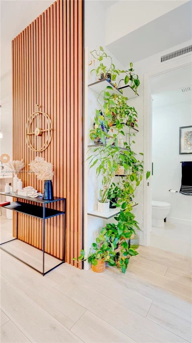 545 SW 11th St 105, Miami, Florida, United States. - Photo 11