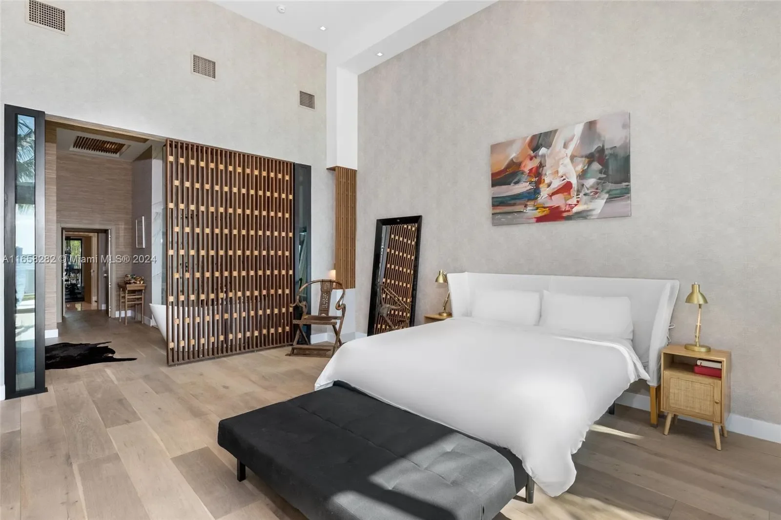 7960 Biscayne Point Cir, Miami Beach, Florida, United States. - Photo 19