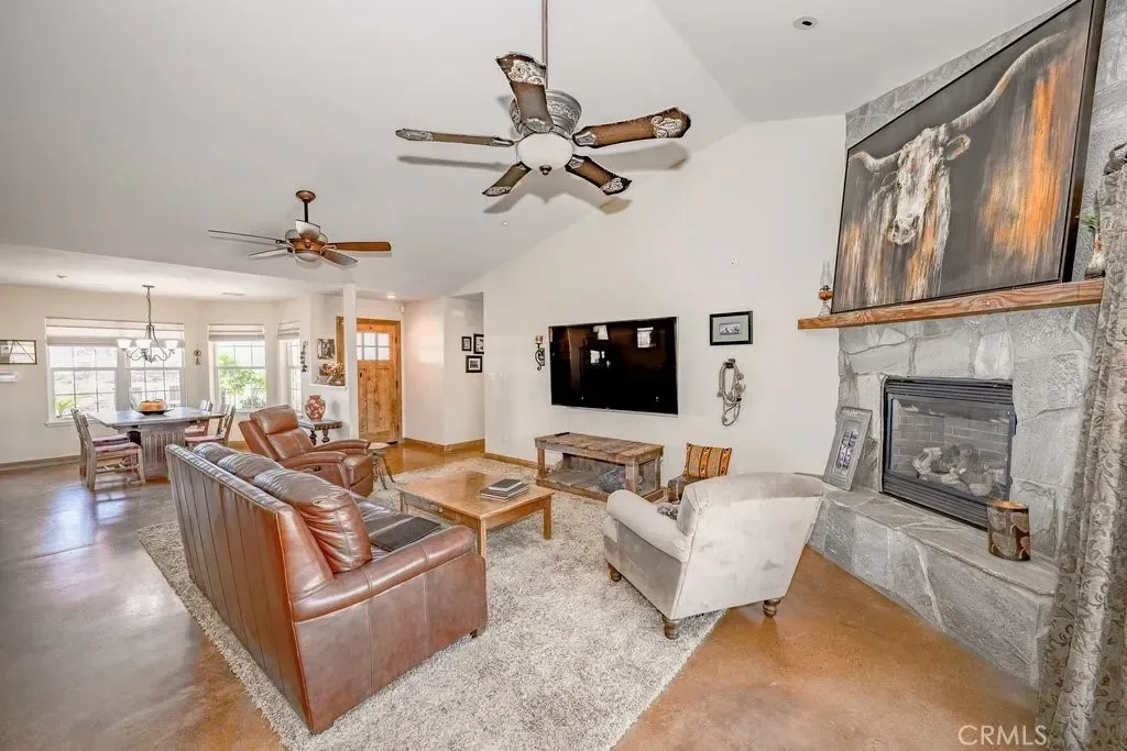 34554 Koontz Road, Santa Clarita, California, United States. - Photo 8