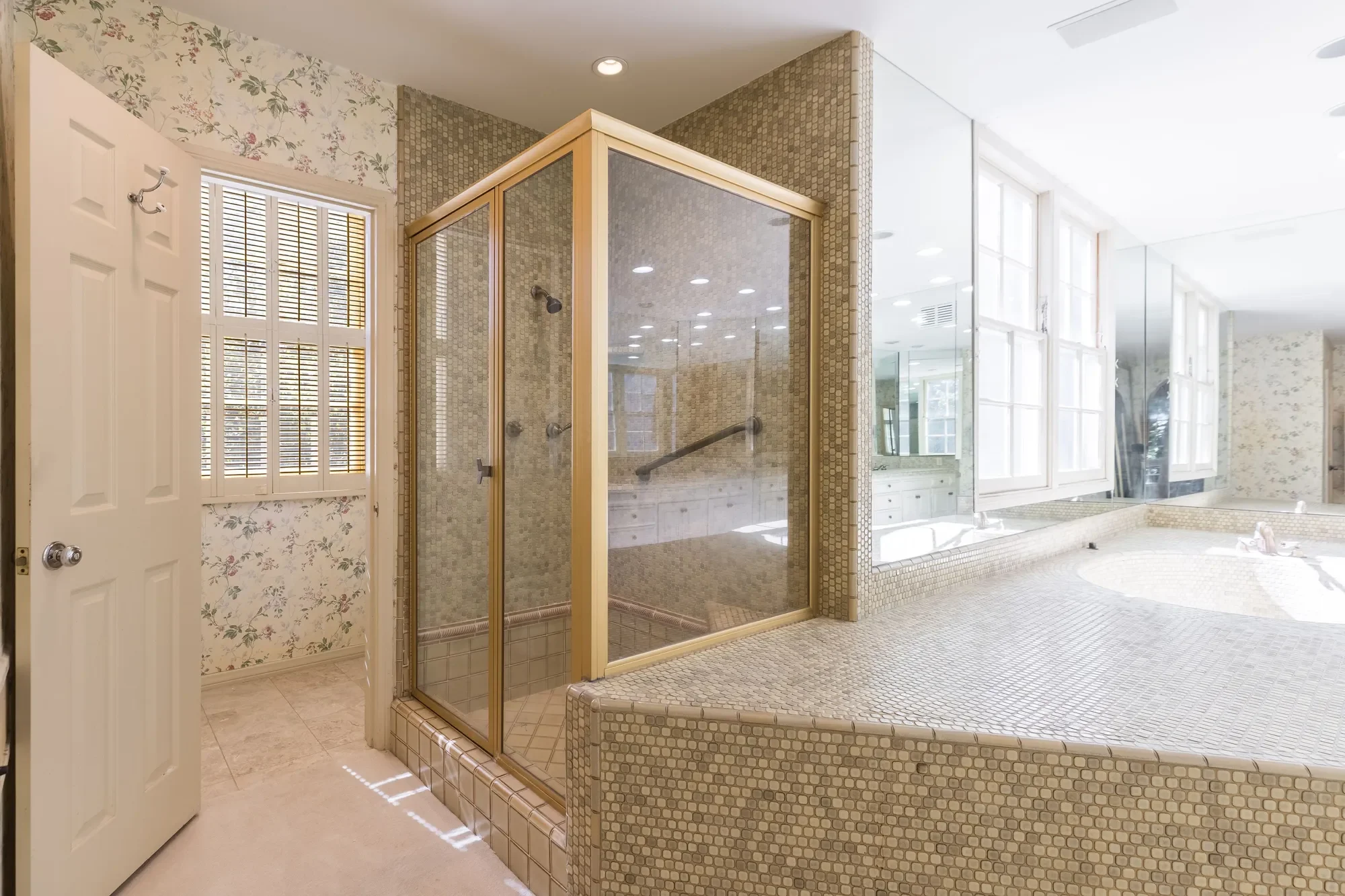 12386 Ridge Circle , Los Angeles, CA 90049, Los Angeles, California, United States. - Photo 33