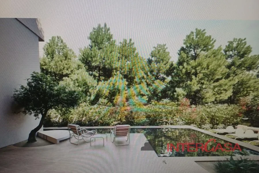 Exterior photo 4
