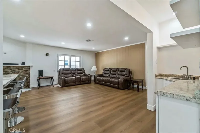 24224 Welby Way, Bell Canyon, California, United States. - Photo 2