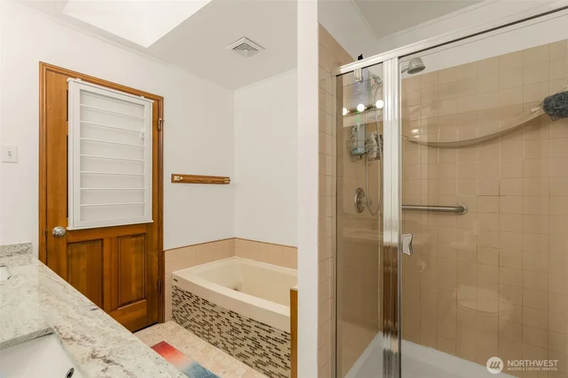 16619 71st Place W, Lynnwood, WA 98037, Lynnwood, Washington, United States. - Photo 18