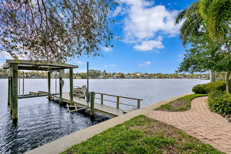 950 Monterey Point NE, St Petersburg, FL 33704, St. Petersburg, Florida, United States. - Photo 42