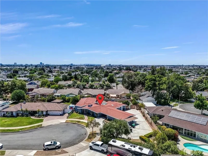 994 N Cleveland Street, Orange, California, United States. - Photo 46
