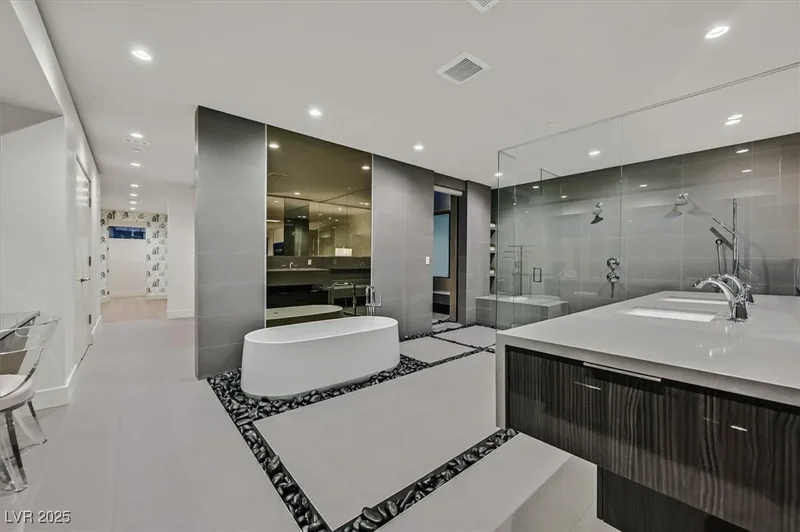 807 Magnum Cliff Court, Henderson, Nevada, United States. - Photo 51