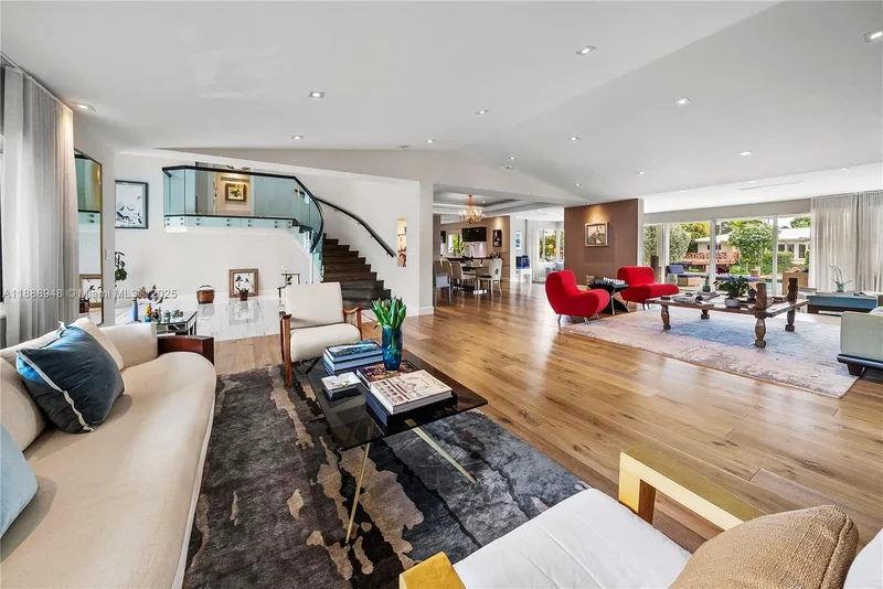 1370 NE 103rd St, Miami, Florida, United States. - Photo 38