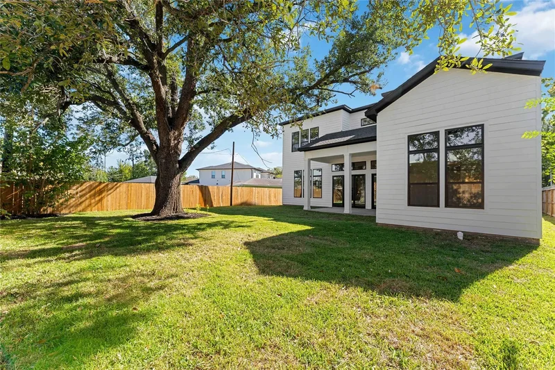 1458 Oak Tree Drive, Houston, Texas, United States. - Photo 24