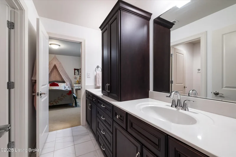 5203 Rock Ridge Dr, Louisville, KY 40241, Watterson Park, Kentucky, United States. - Photo 28