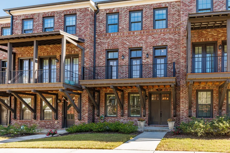 767 Hadley Lane NE , Marietta, GA 30068-5529, Marietta, Georgia, United States. - Photo 17