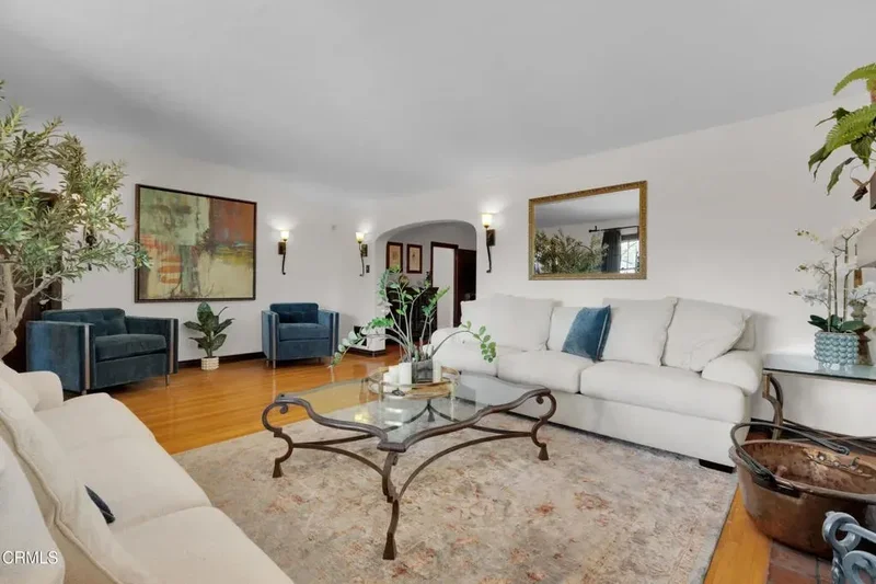1807 Vistillas Road, Altadena, California, United States. - Photo 2