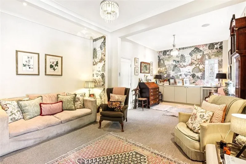 Spring Grove, Chiswick, London, England, United Kingdom. - Photo 12