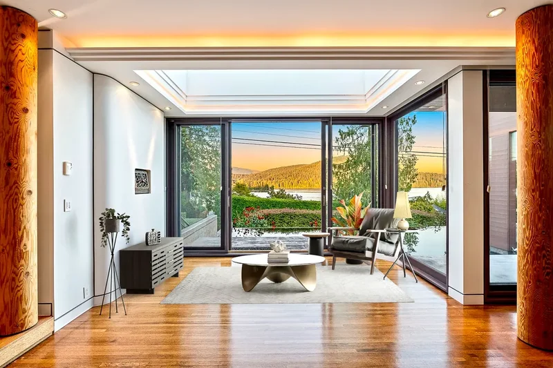 687 Beachview Dr, North Vancouver, BC V7G 1P8, Canada, North Vancouver, British Columbia, Canada. - Photo 13