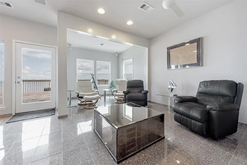 1334 Outrigger, Galveston, Texas, United States. - Photo 17