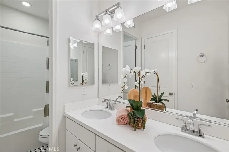 57 Strawberry Grove, Irvine, CA 92620, Irvine, California, United States. - Photo 18