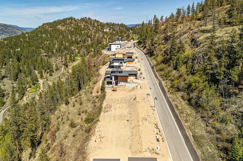 654 Predator Ridge Drive, Vernon, BC V1H 0B1, Vernon, British Columbia, Canada. - Photo 14