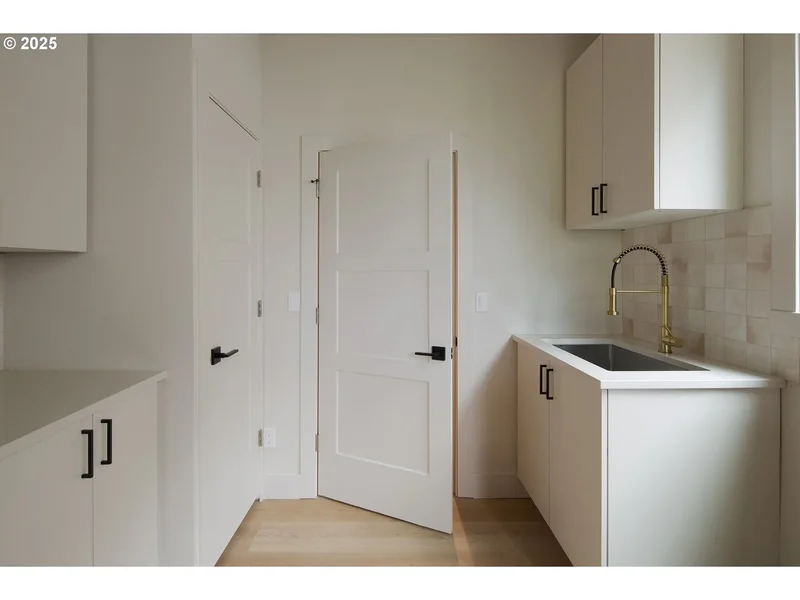3400 SW SHERWOOD PL, Portland, OR, 97239, USA, Portland, Oregon, United States. - Photo 14