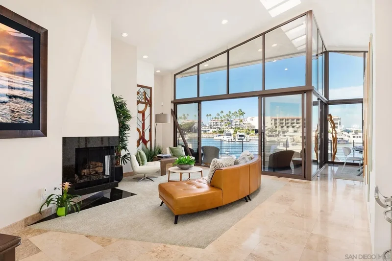 25 The Point, Coronado, California, United States. - Photo 11