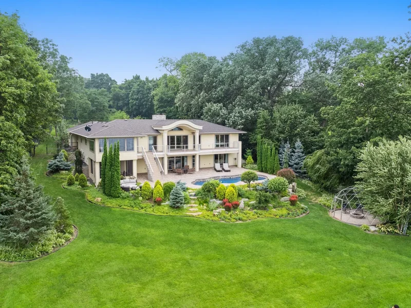 17870 Breezy Point Road , Wayzata, MN 55391, Wayzata, Minnesota, United States. - Photo 57