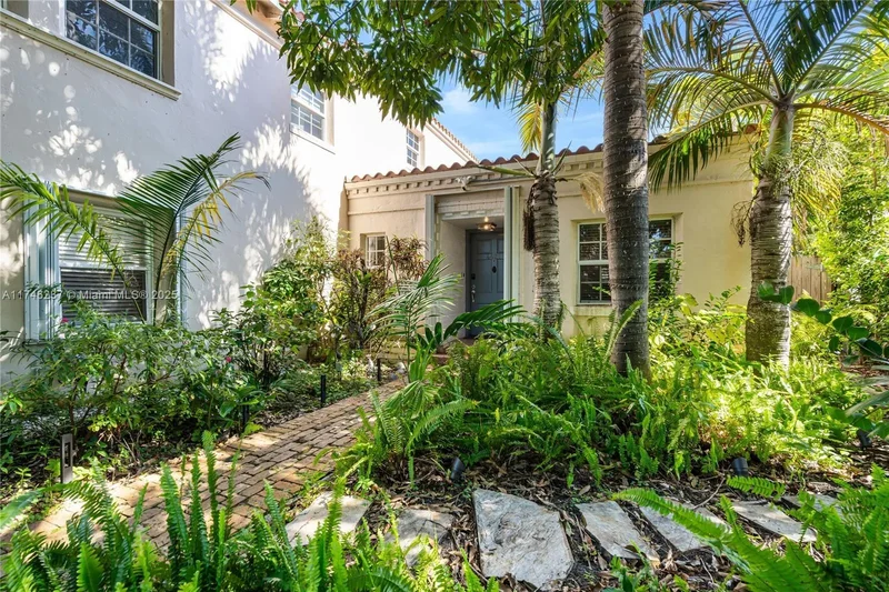 4421 Post Ave, Miami Beach, Florida, United States. - Photo 2