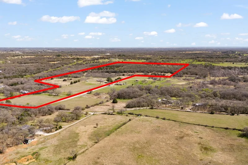 1133 County Road 426, Cleburne, TX 76031, Cleburne, Texas, United States. - Photo 2