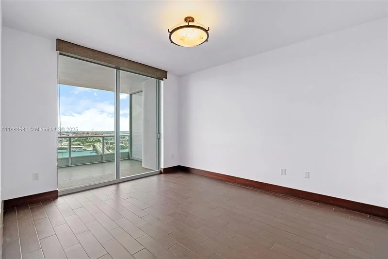 900 Biscayne Blvd 3502, Miami, Florida, United States. - Photo 19