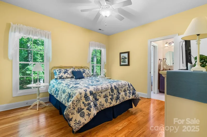 5487 Back Shore Drive, Granite Falls, NC 28630, Granite Falls, North Carolina, United States. - Photo 28