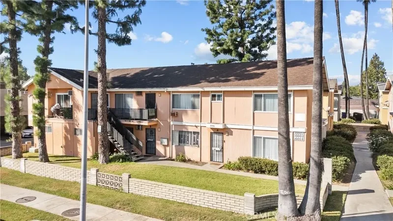 10005 Sepulveda, Los Angeles, California, United States. - Photo 10