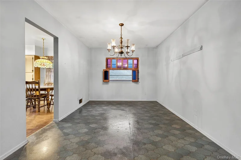 32 Rockland Drive , Jericho, NY 11753, Jericho, New York, United States. - Photo 7
