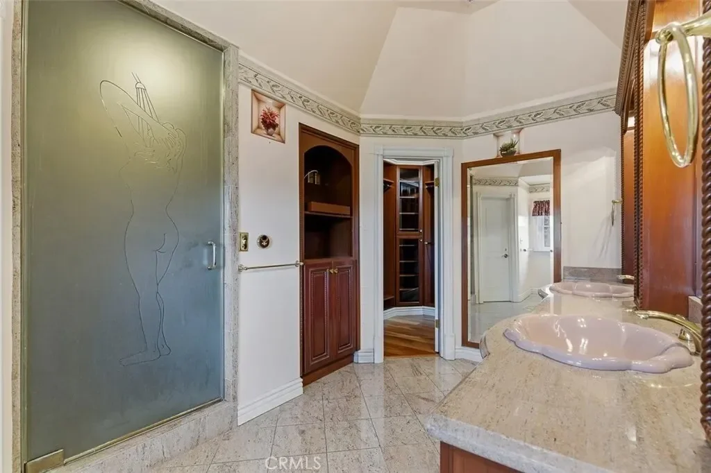 56 N Arroyo, Altadena, California, United States. - Photo 22