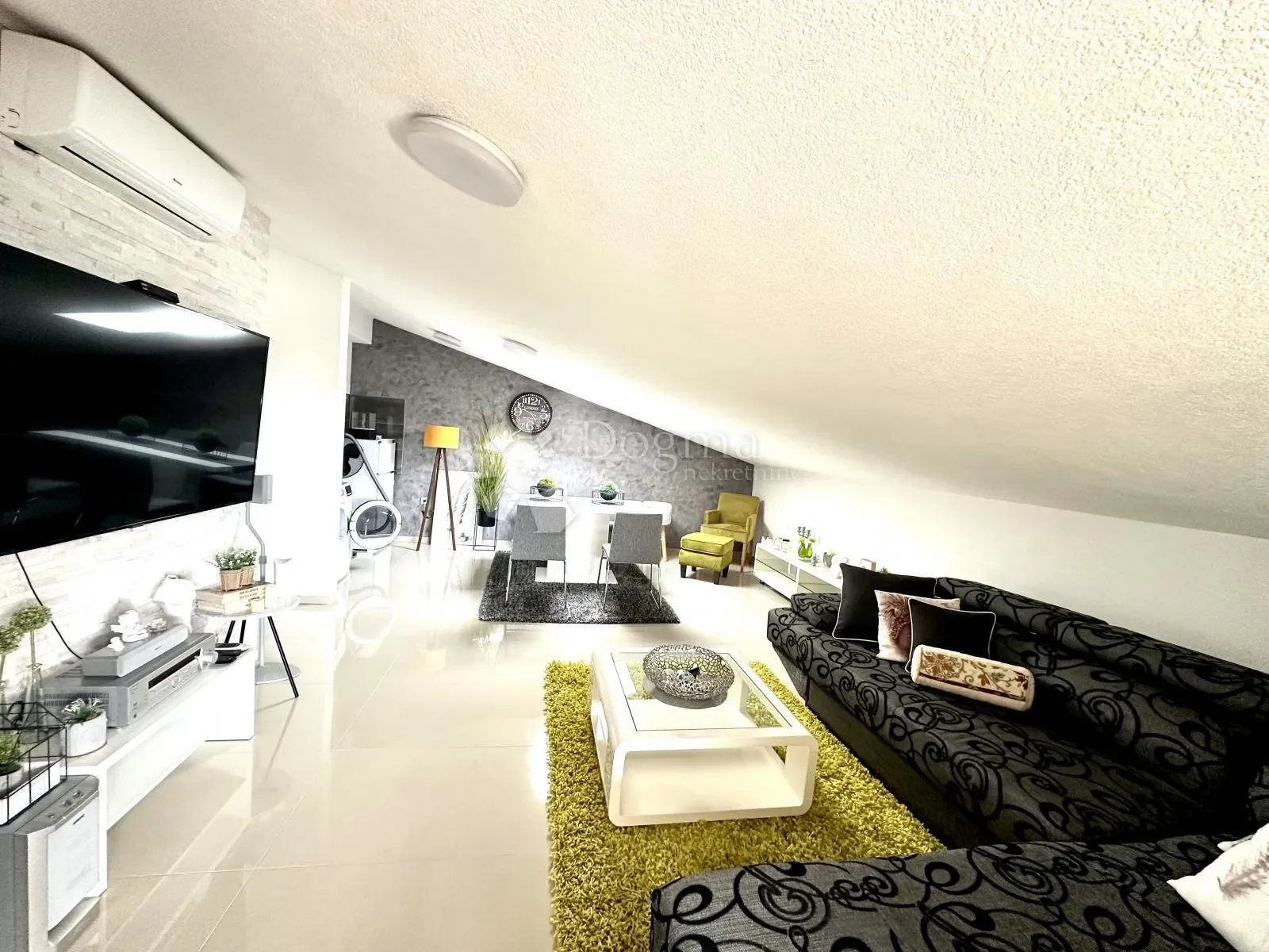 Gallery photo 10