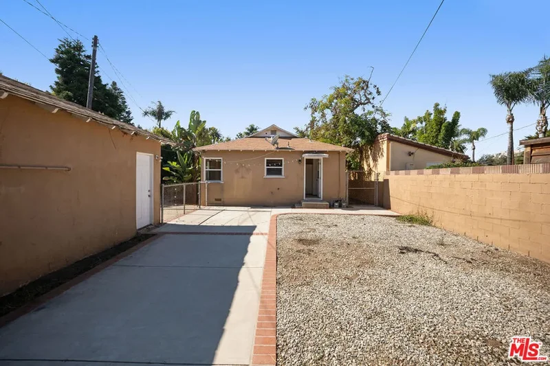 3938 East Boulevard, Los Angeles, California, United States. - Photo 17