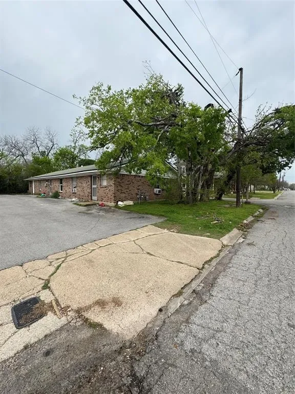 301 W Chestnut Street 1-3, Kaufman, Texas, United States. - Photo 14