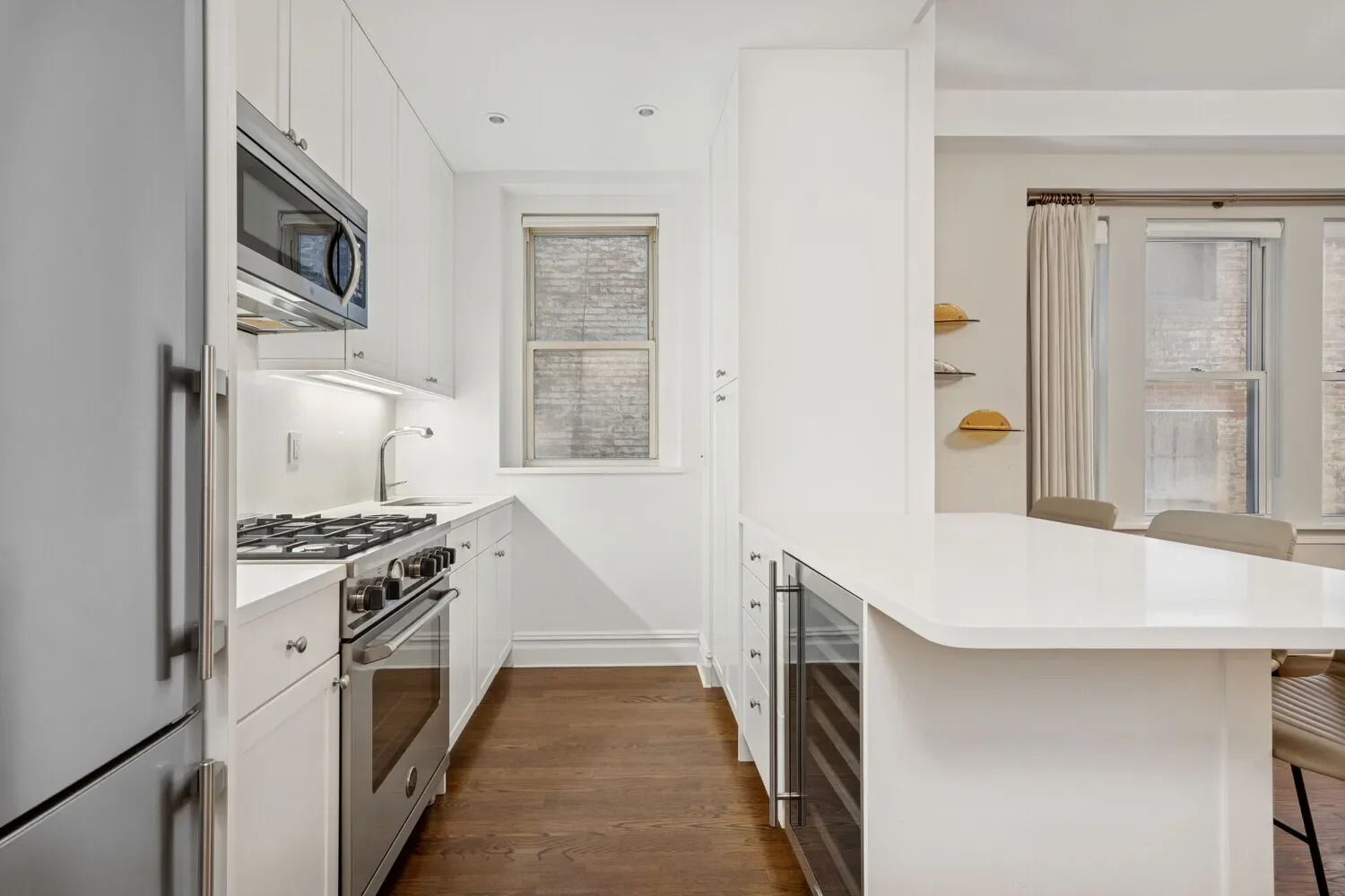 25 FIFTH AVE, New York, New York, United States. - Photo 6