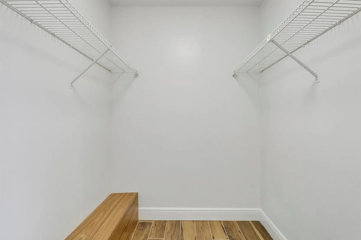 Gallery photo 6