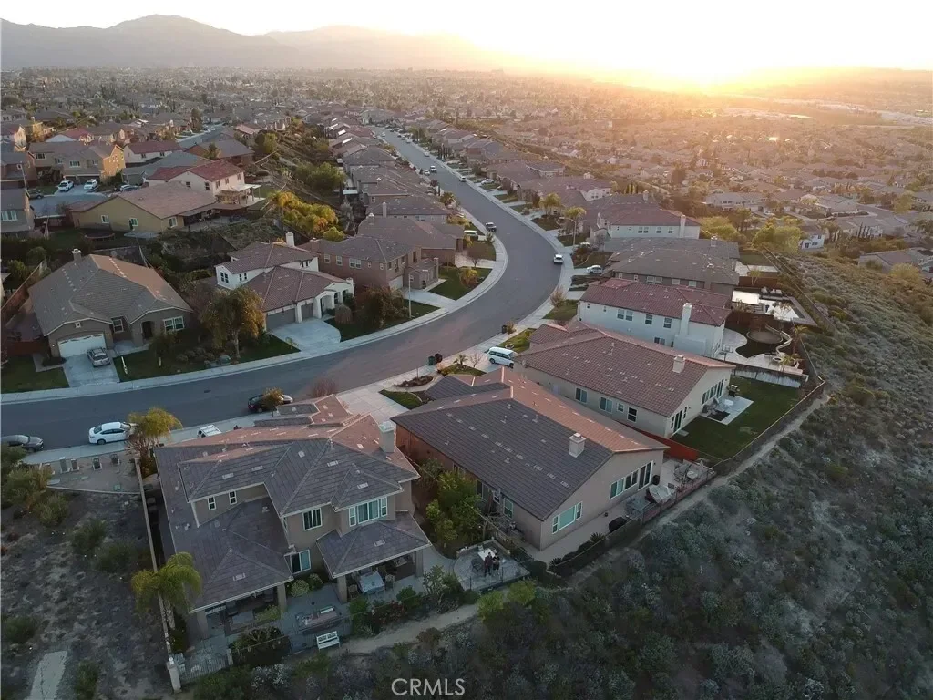 34116 Galleron Street, Temecula, California, United States. - Photo 46