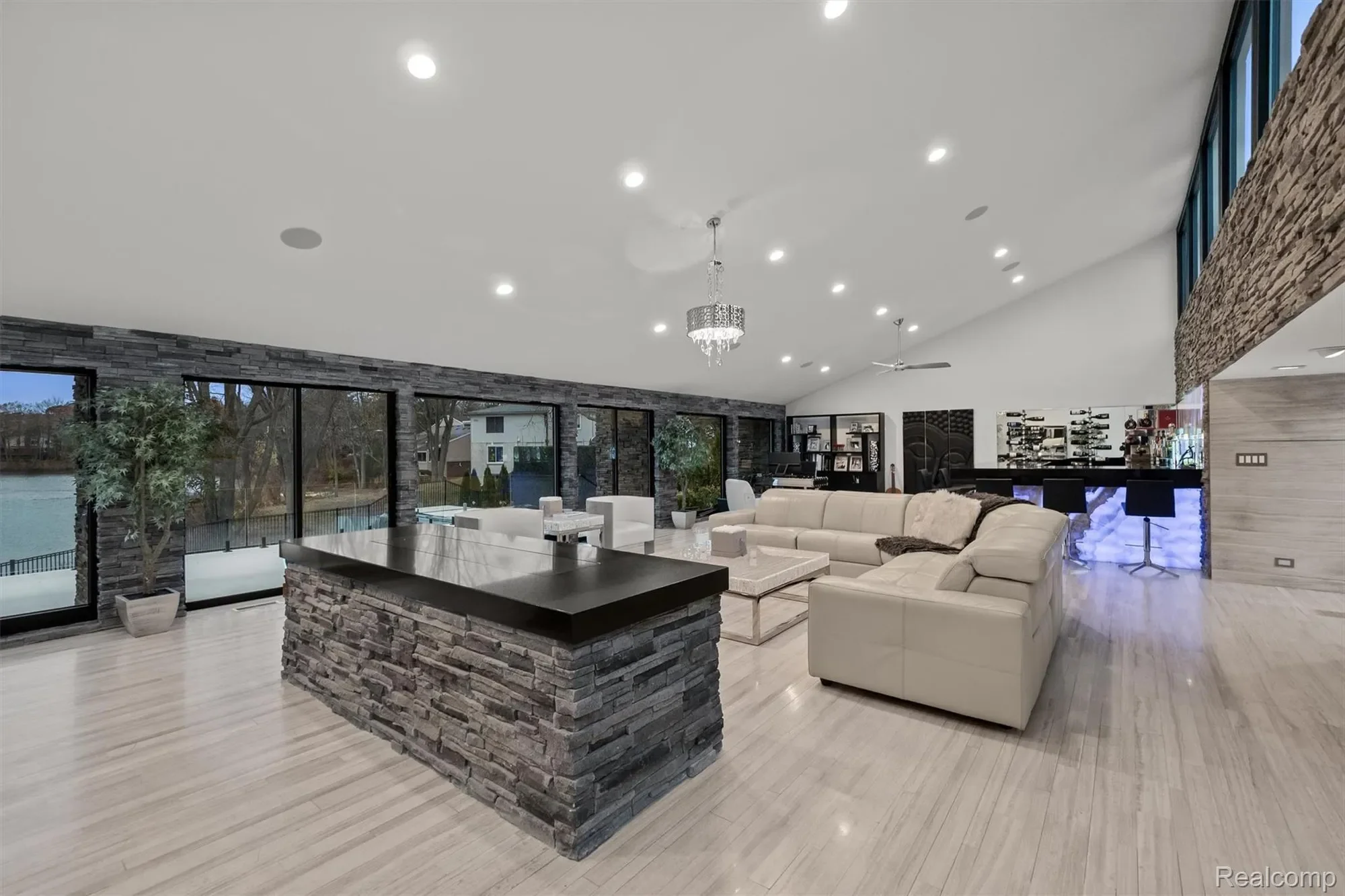 5116 W Bloomfield Lake Road, West Bloomfield Charter Township, MI 48323, Orchard Lake Village, Michigan, United States. - Photo 7