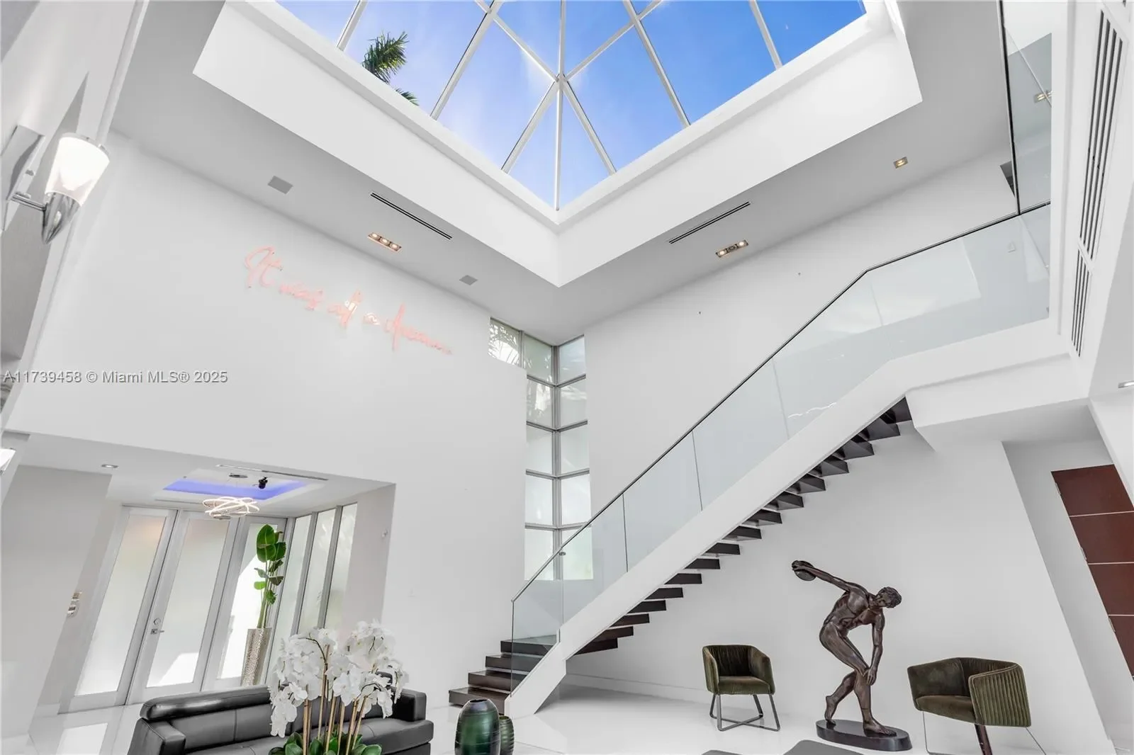 300 Royal Plaza Dr, Fort Lauderdale, Florida, United States. - Photo 73