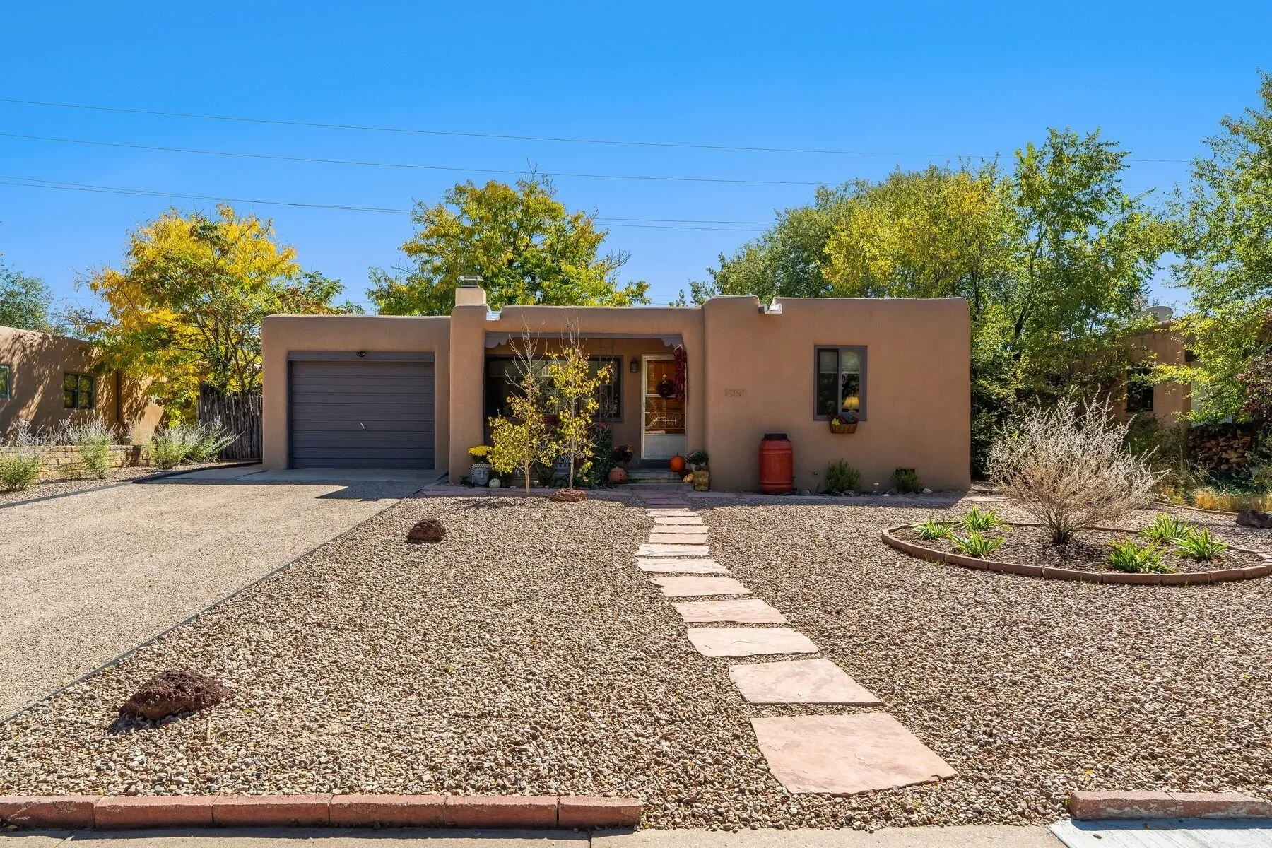 1950 San Ildefonso Road , Santa Fe, NM 87505, Santa Fe, New Mexico, United States. - Photo 3