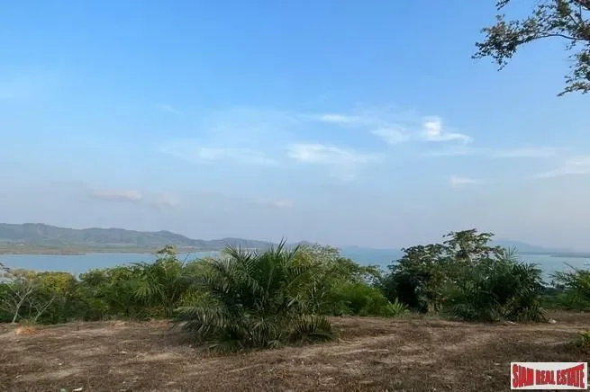 Phang Nga,, Lo Yung, Phang-nga, Thailand. - Photo 1