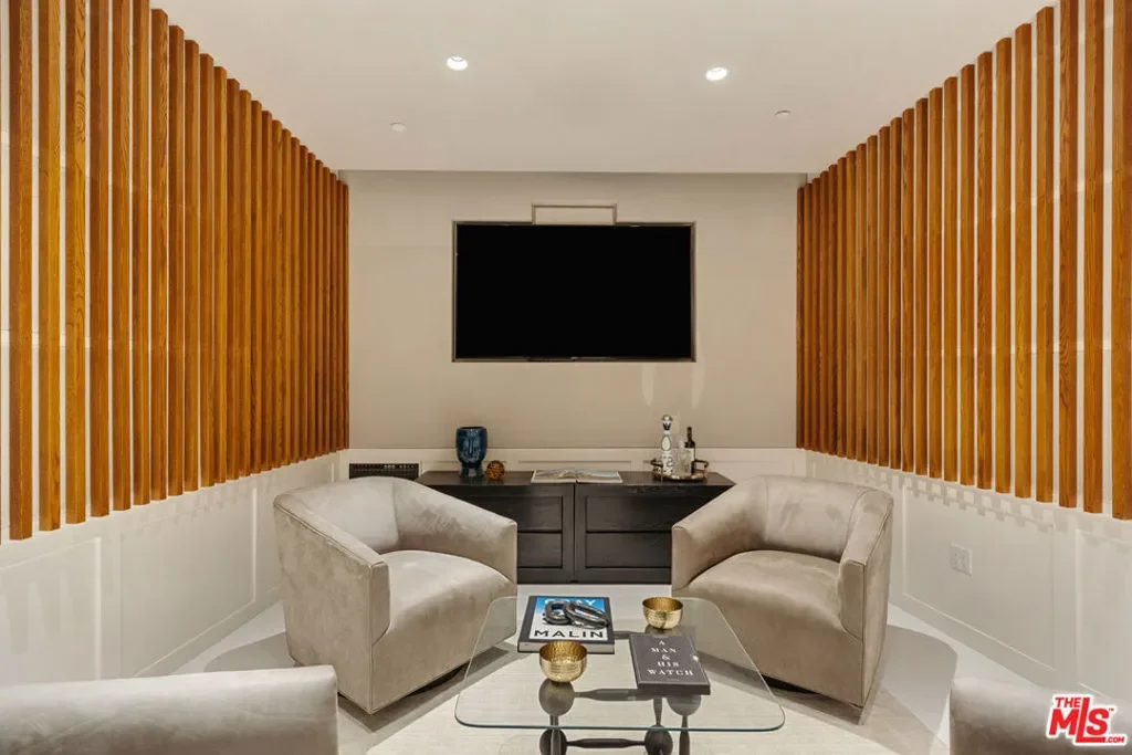 500 Molino Street 101, Los Angeles, California, United States. - Photo 30