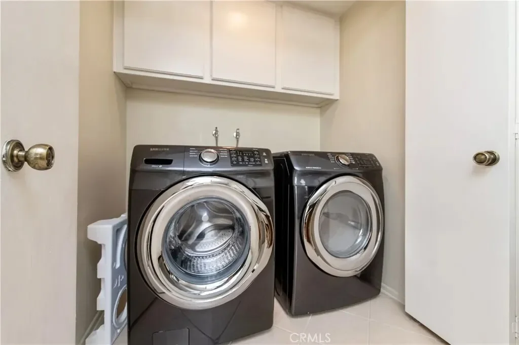 9 Morena 28, Irvine, California, United States. - Photo 10