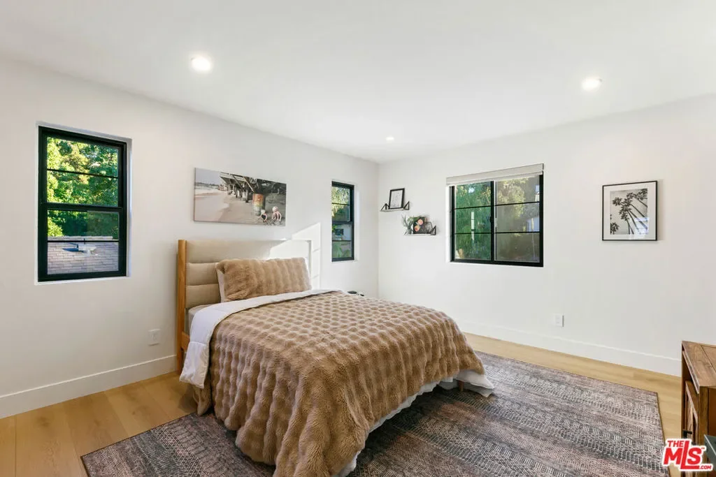 22269 Avenue San Luis, Los Angeles, California, United States. - Photo 31